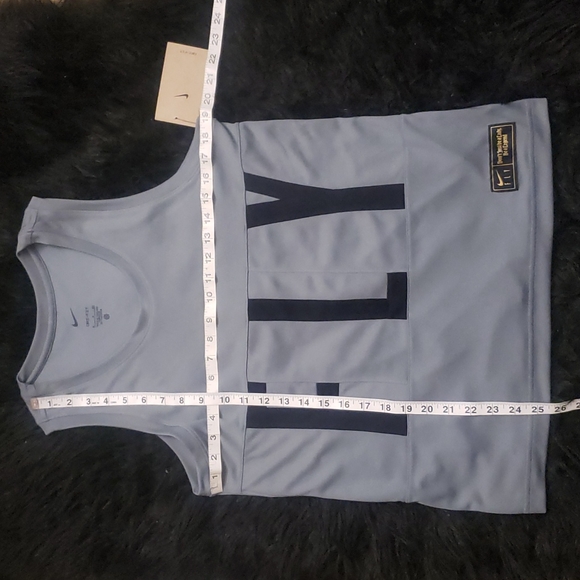 NWT Nike Gray and Black Dri-FIT Swoosh Fly Tank Top Size S - Picture 5 of 9